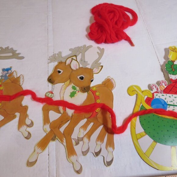 Santa & Reindeer with vintage yarn stapled to sleigh 1980s with sweet eyes - Picture 3 of 11